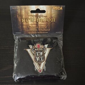 Collectible Neca the Twilight Volturi Crest  Terry Cloth Wristband Limited NEW